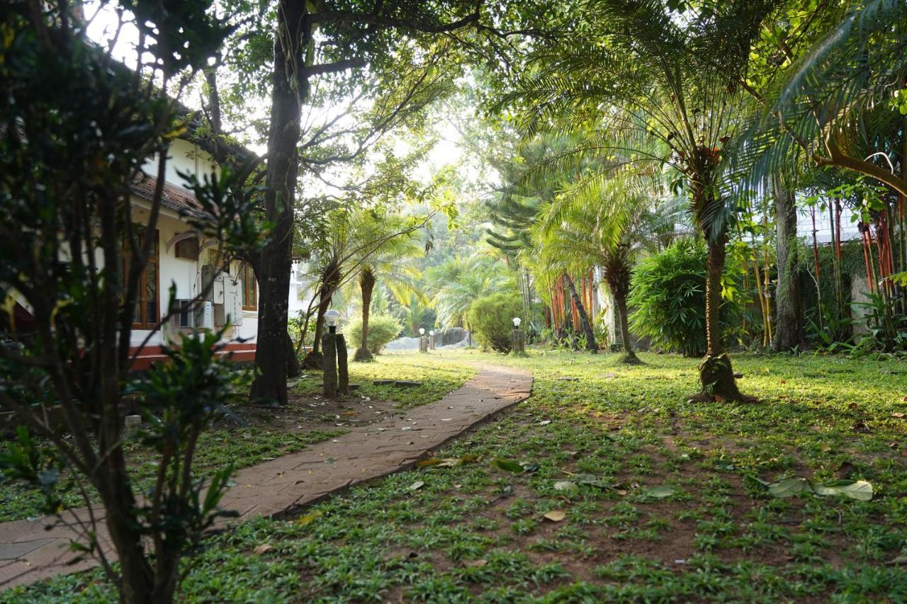 Alfred Place Kochi ภายนอก รูปภาพ